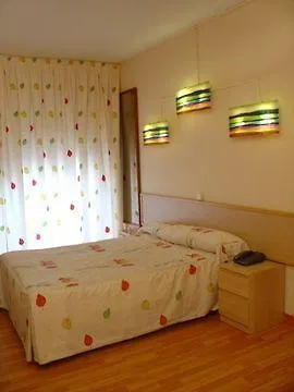 Apartamentos Vilaret Barcelona 2*,  Spain